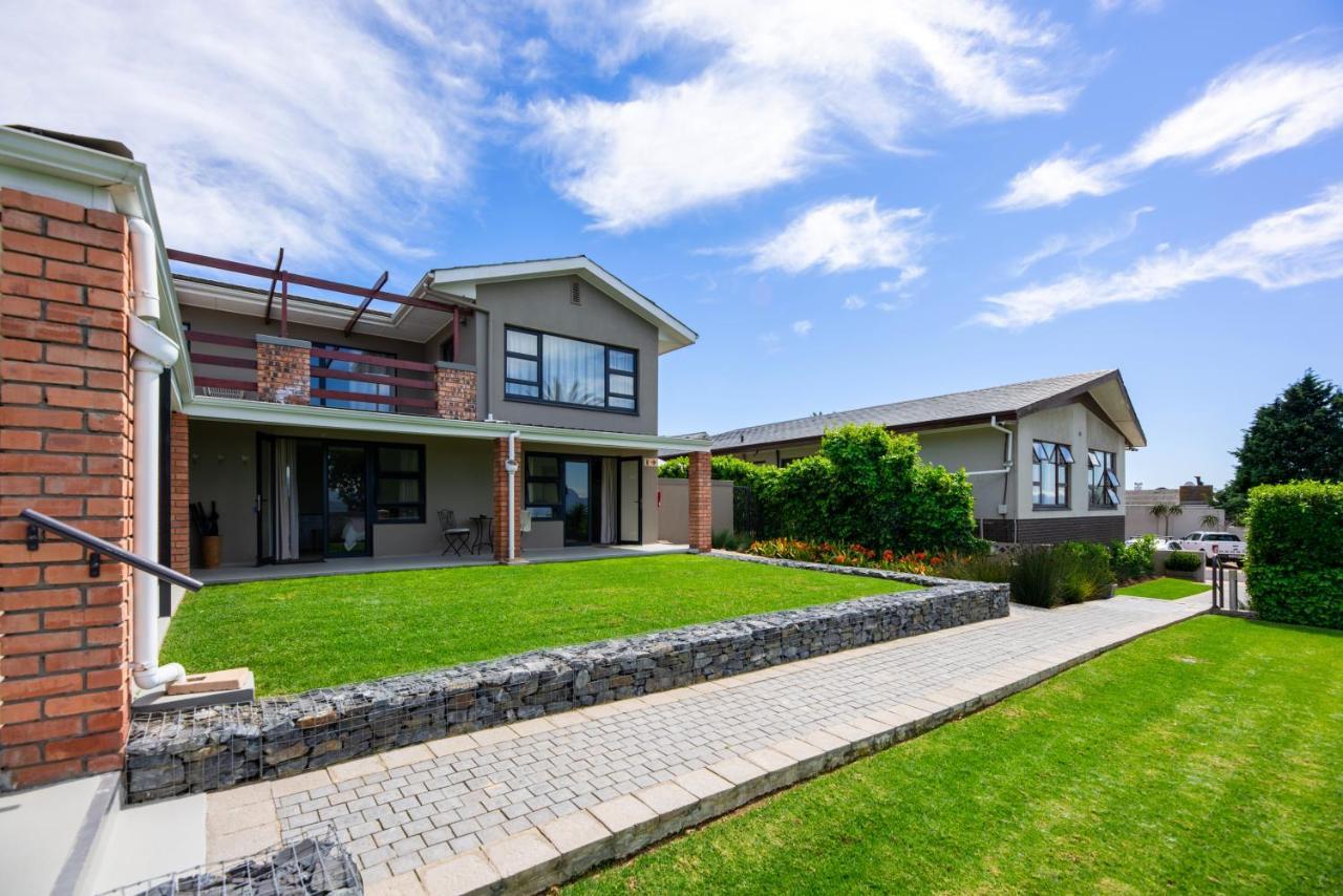 Four Palms Accommodation Durbanville Eksteriør billede