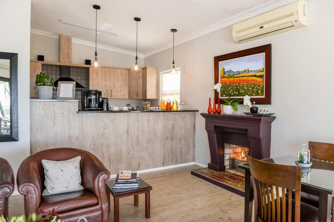Four Palms Accommodation Durbanville Eksteriør billede