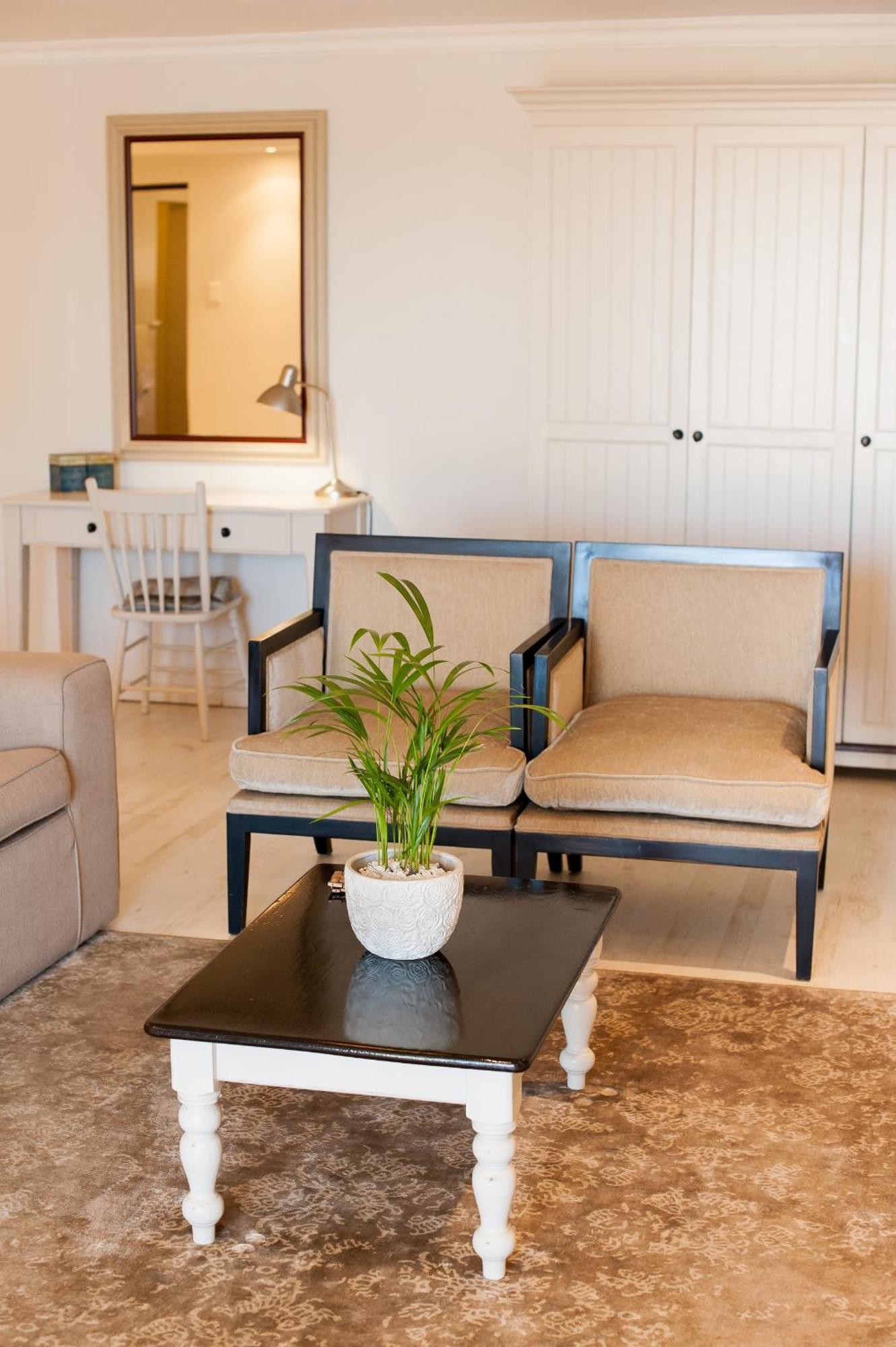 Four Palms Accommodation Durbanville Eksteriør billede