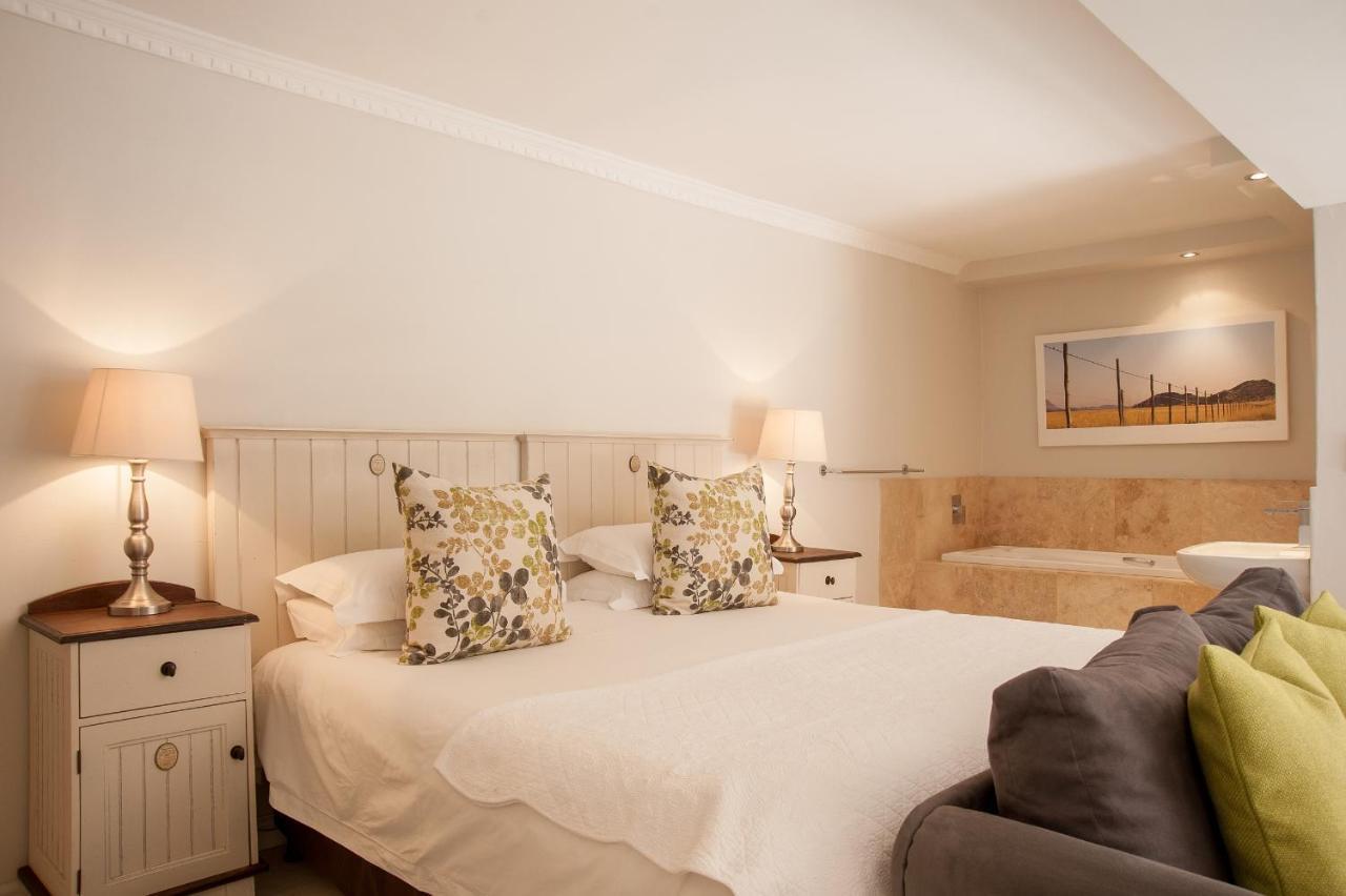 Four Palms Accommodation Durbanville Eksteriør billede